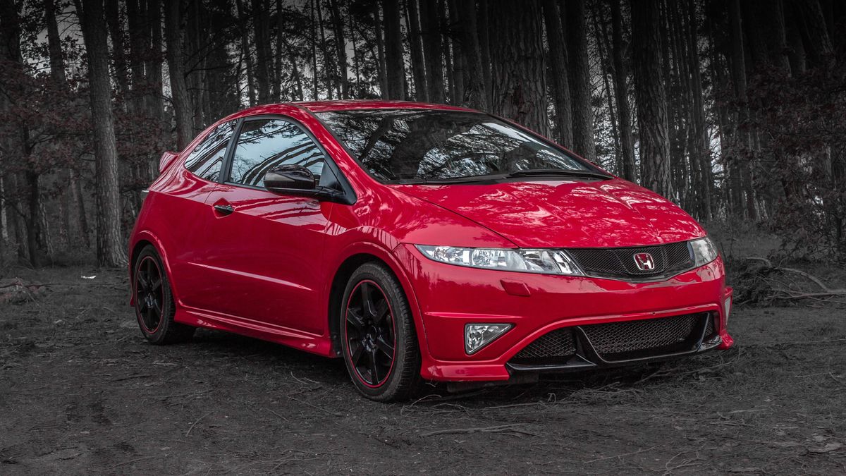 Honda Civic Type R v generaci ufo vsadila na jednodušší techniku. Opravdu mu to uškodilo?